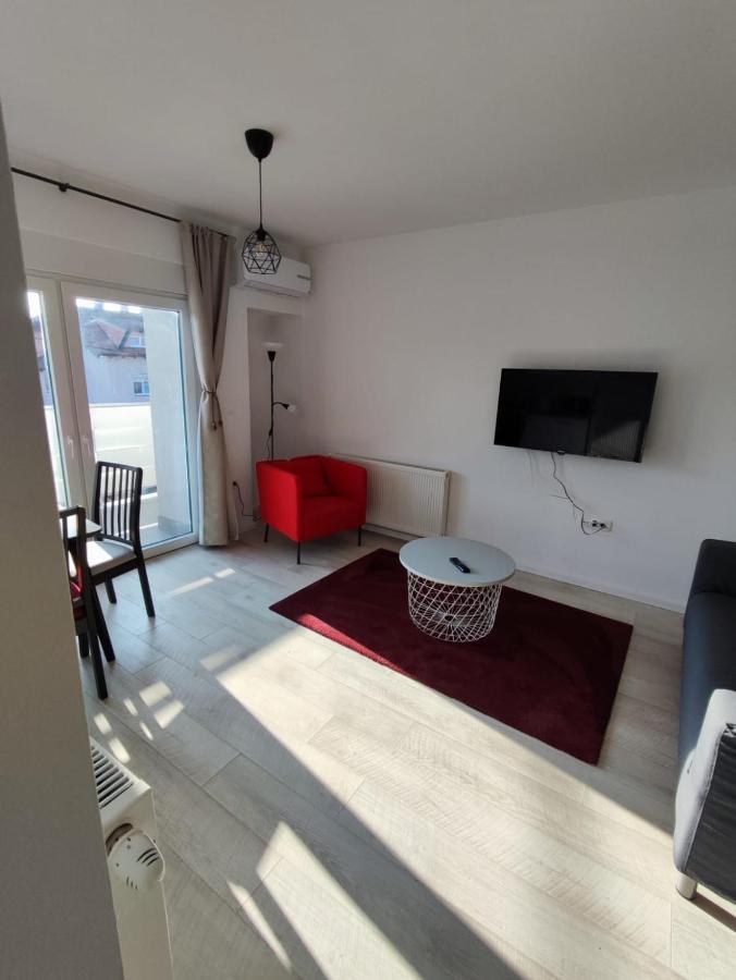 Peaceful Apartment Near Airport Velika Gorica Esterno foto