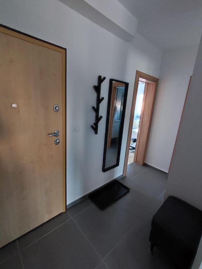Peaceful Apartment Near Airport Velika Gorica Esterno foto