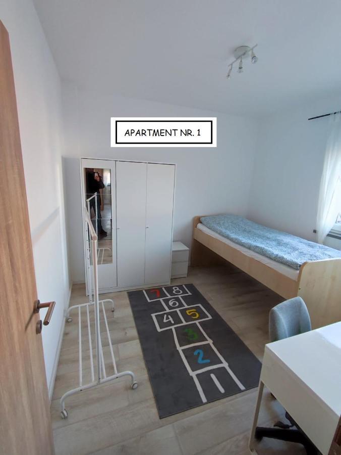 Peaceful Apartment Near Airport Velika Gorica Esterno foto